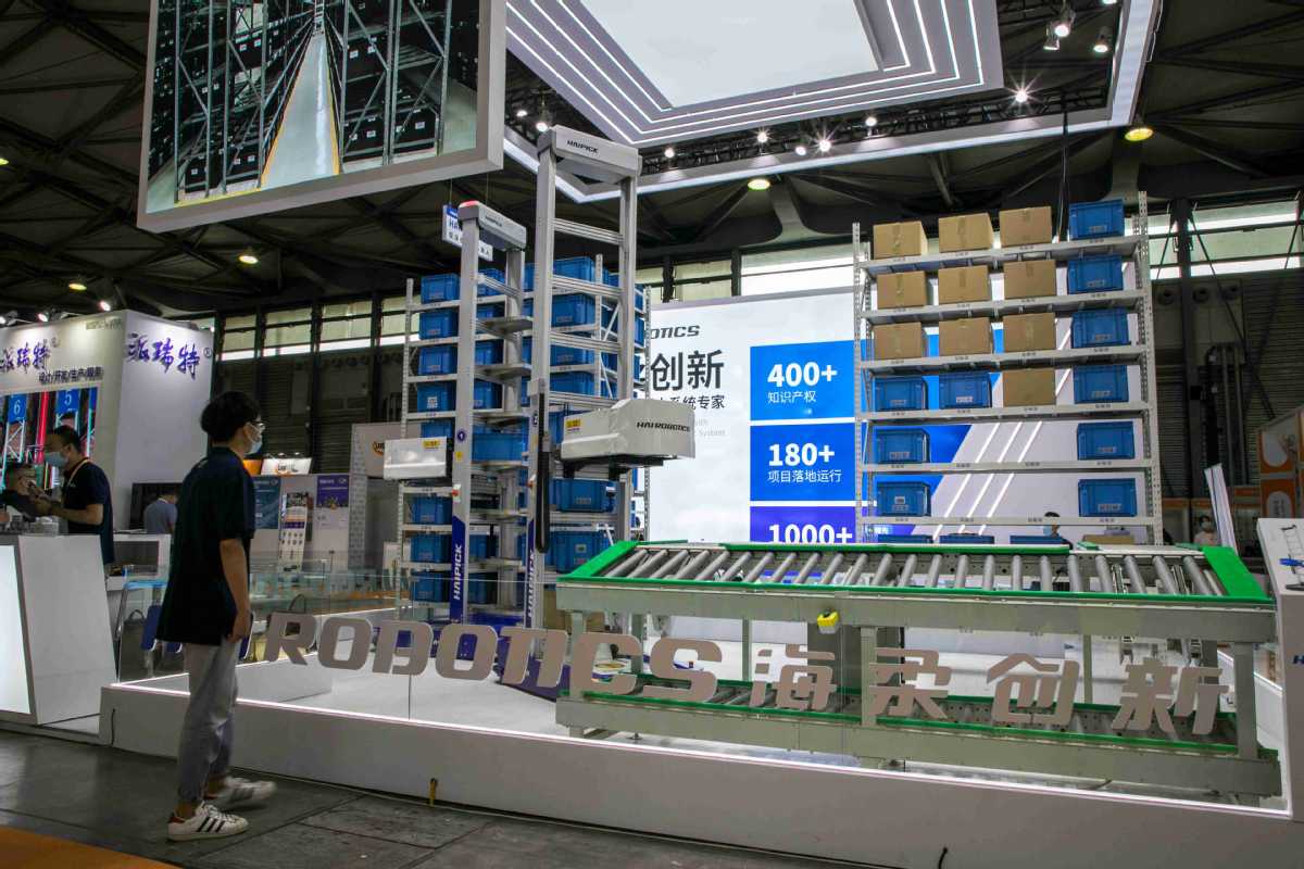 Overseas Warehouses Help Chinese Enterprises Go Global