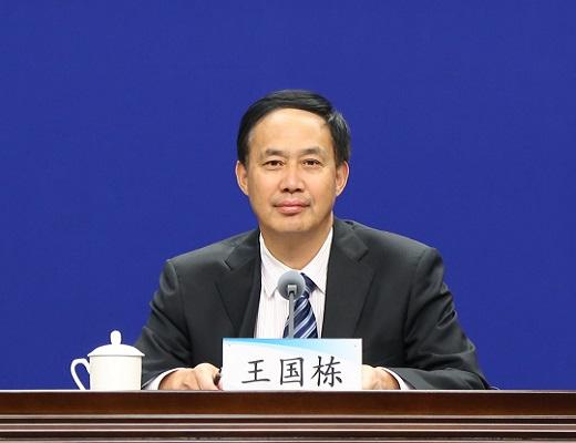 首先,请王国栋厅长介绍相关工作情况.省水利厅总规划师李建顺先生