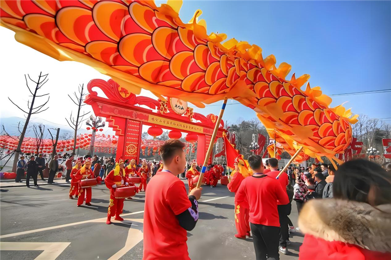 春满中原·老家河南 | 热闹过大年！这份逛庙会、赏灯会攻略别错过