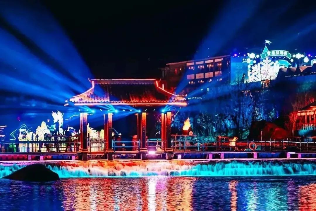 春满中原老家河南新乡邀您龙游灯海庆龙年