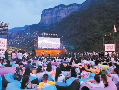 河南暑期文旅市场强劲复苏 周末游、免票、昼夜狂欢等成热词
