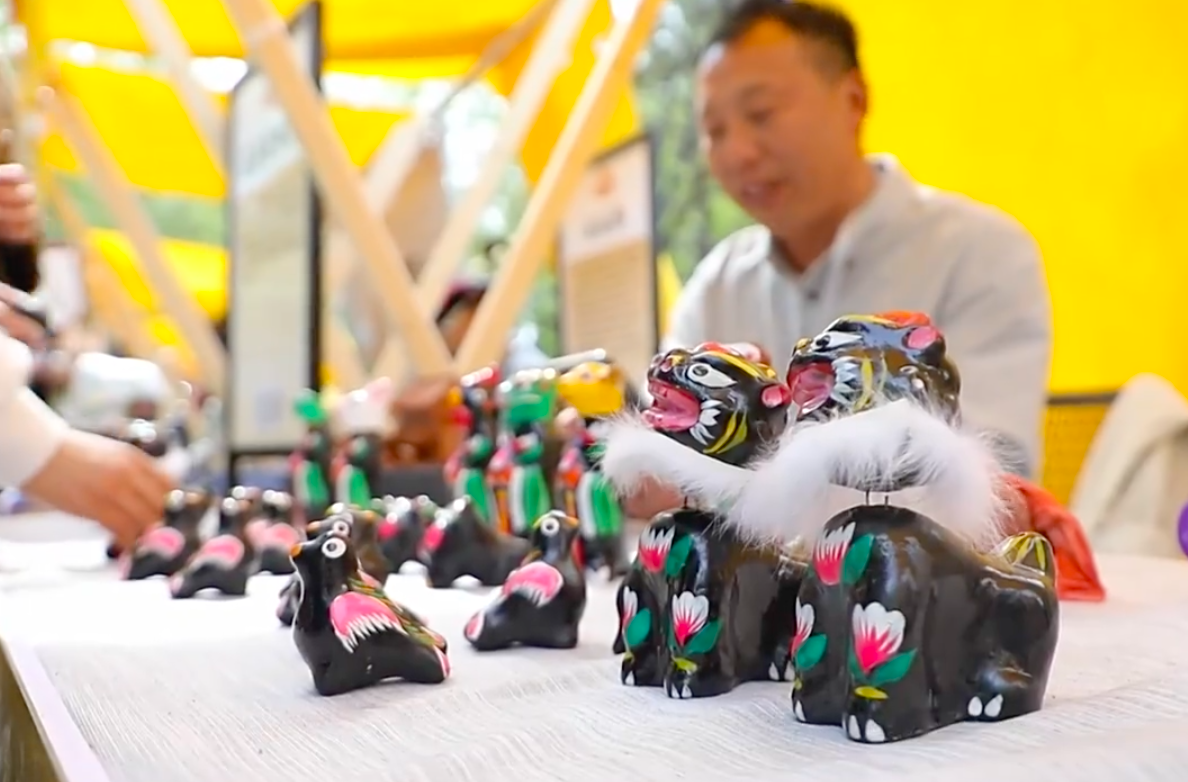河南非遗亮相黄河大集