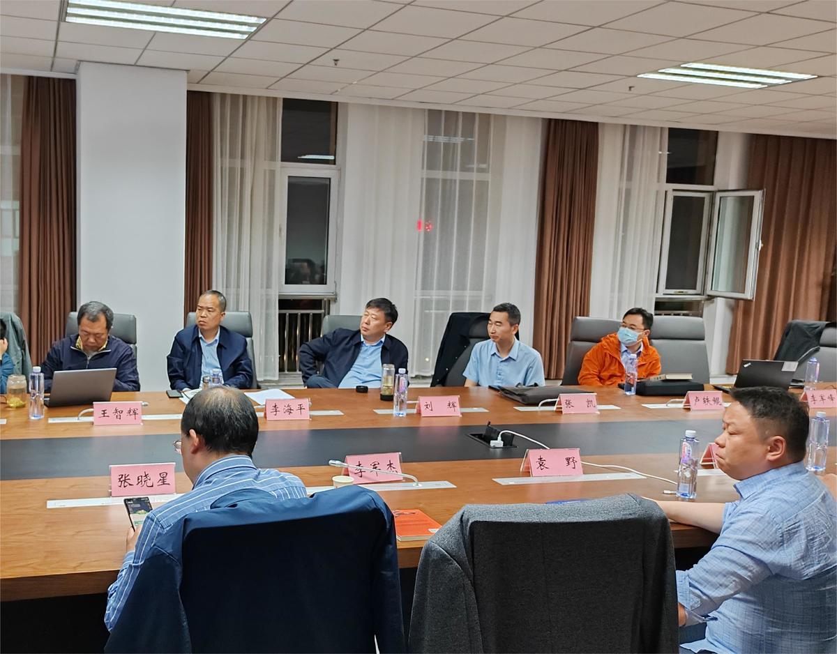 河南省电子政务外网管理中心机房顺利搬迁