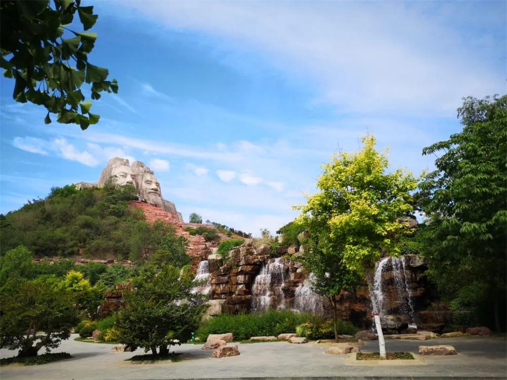 中秋假期 我省多家景区为老师送祝福