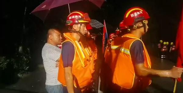 【抗洪前线】抗洪抢险风雨无阻 河南消防“闻”汛而动