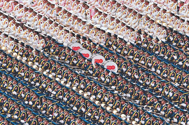 奏响时代强音 展现无限忠诚——庆祝中国共产党成立100周年大会联合军乐团执行演奏任务速写
