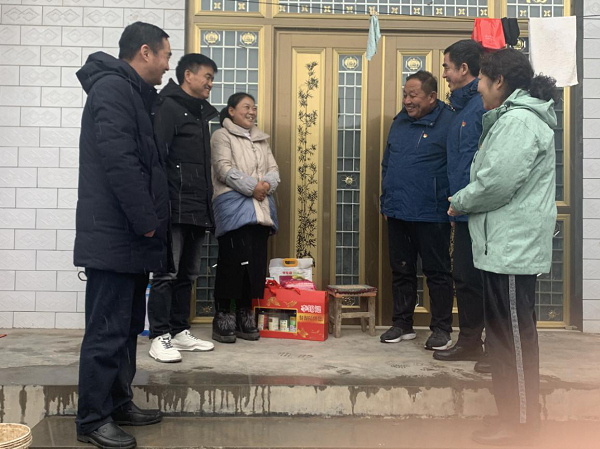 郑州市城市园林科学研究所情系帮扶村 关怀暖人心