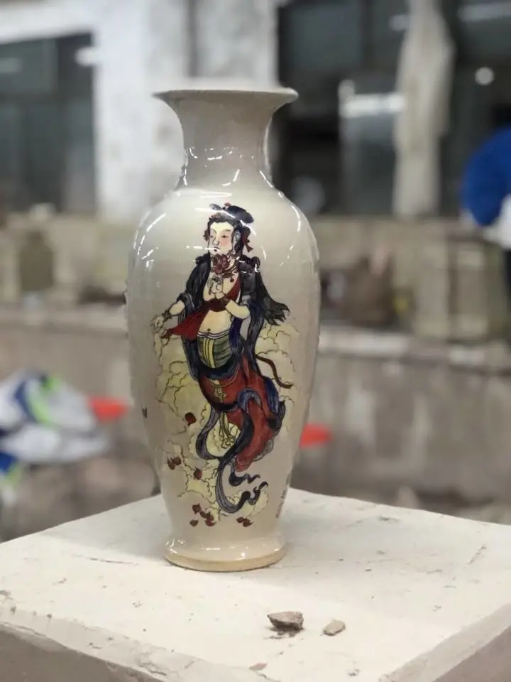 河南经贸职业学院：传统工艺现代设计，让学生邂逅钧瓷之美……