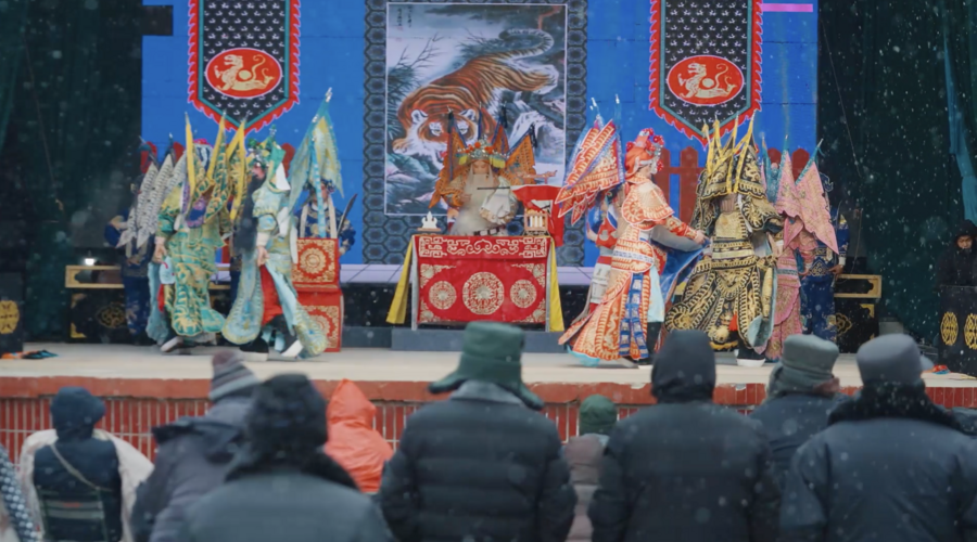央媒观豫 | 一年送戏入村600场，这个青年豫剧团不服输！