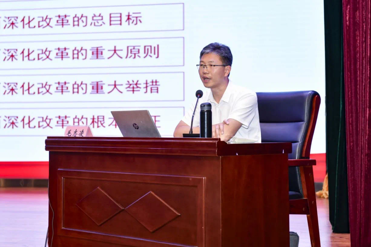 漯河市开展国防动员（人民防空）专业保障队伍骨干集训暨市国动办机关“准军事化”训练