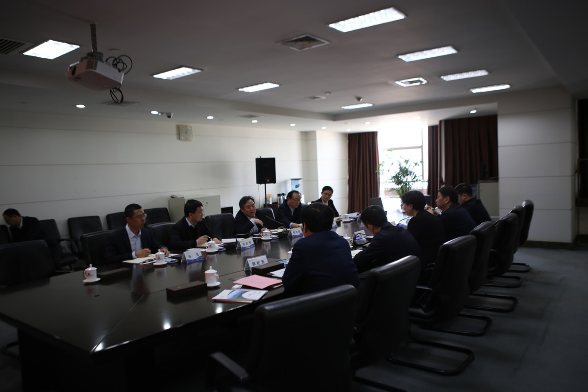 濮阳市委常委、常务副市长赵建玲一行莅临投资集团洽谈合作事宜