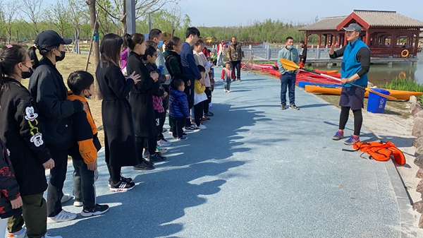 焦作市举行全民水上运动嘉年华体验活动