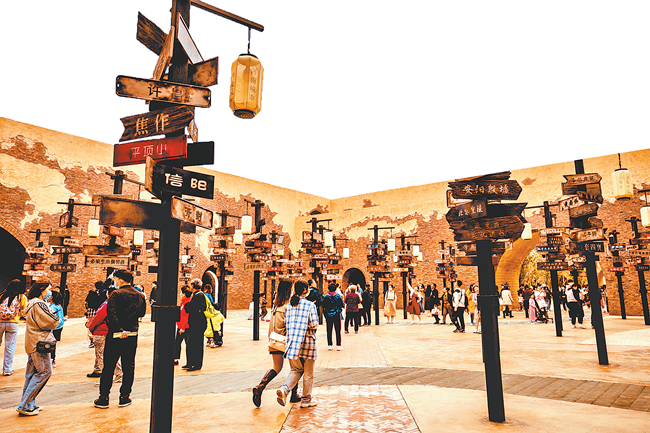 �ڴ������� �����º���