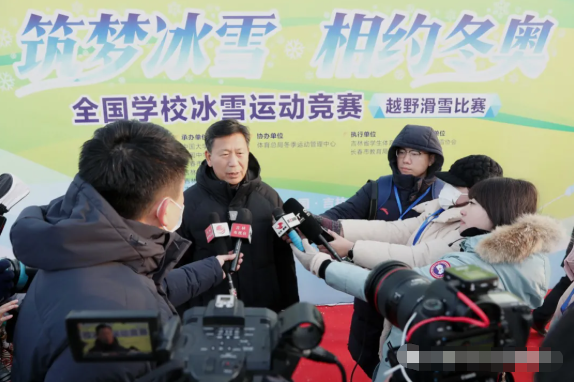 河南冰雪特色学校在“筑梦冰雪･相约冬奥”<br>第三届全国学校冰雪运动竞赛暨冰雪嘉年华活动中再创佳绩
