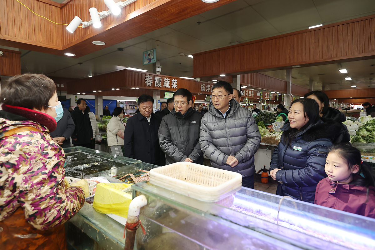 刘宁在郑州市调研春节期间物资保供等工作