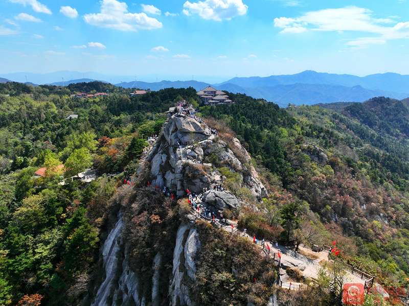 信阳：乡村旅游、红色旅游、近郊游大放异彩