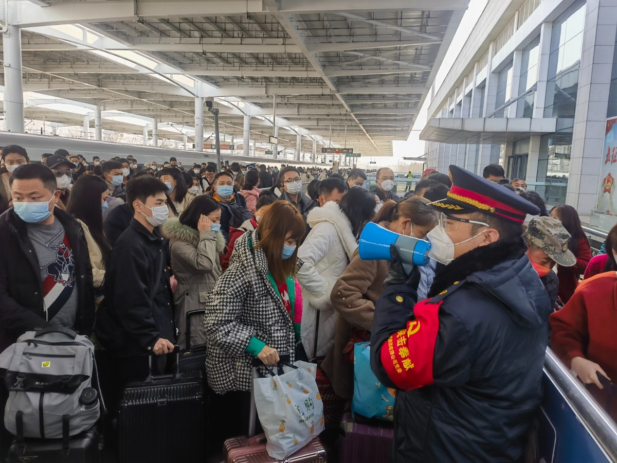 Spring Festival Travel Rush Kicks off