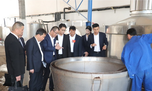 新蔡县人大古吕代表团走访调研蔡洪坊酒业