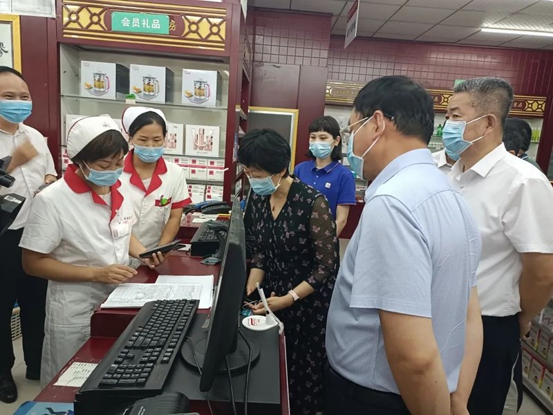 省药监局局长章锦丽带队赴新乡市、长垣市调研指导药品专项整治工作