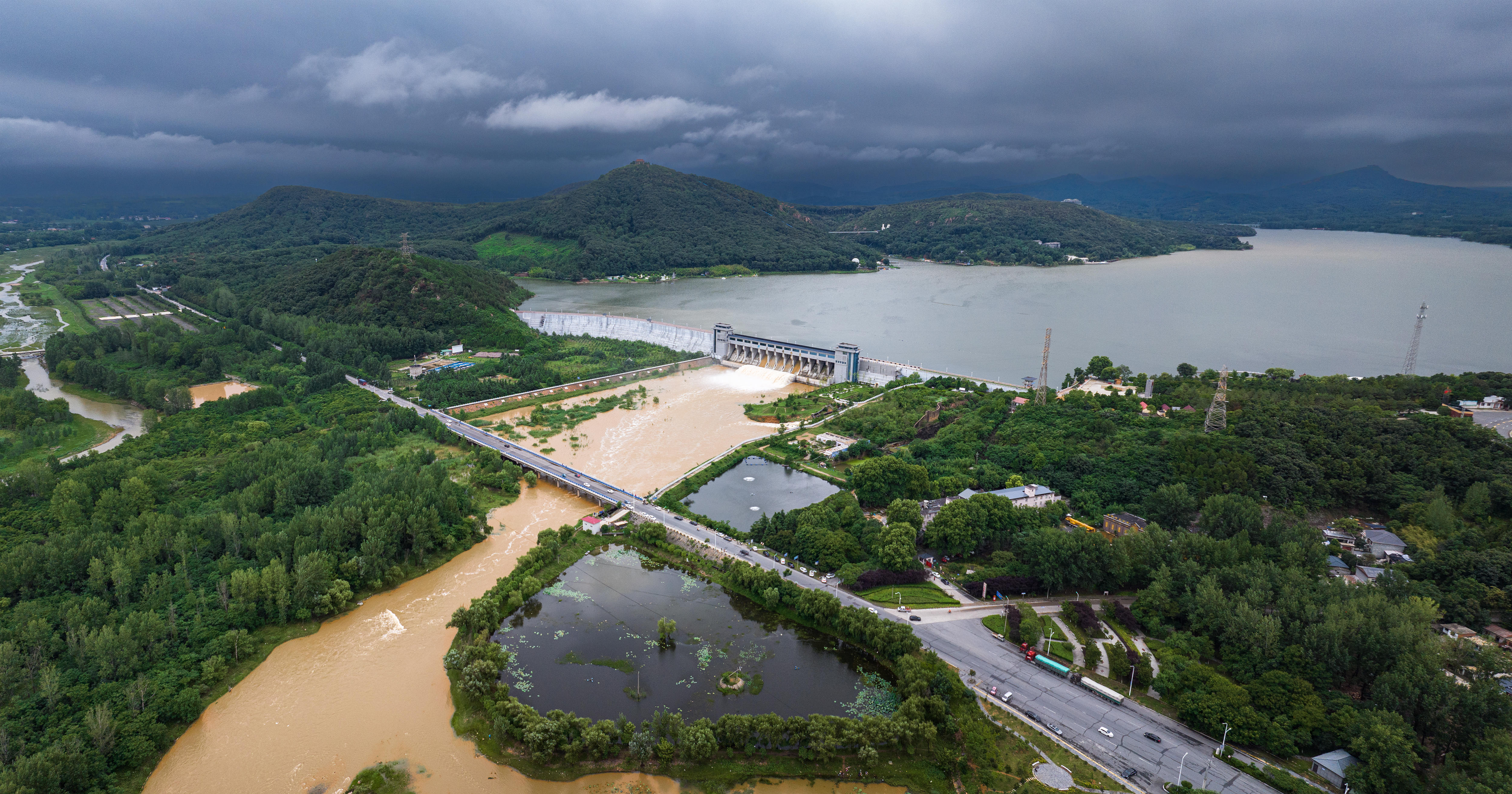 水库 李重阳/摄截至17日,唐白河,洪汝河出现洪水过程,唐河干流唐河县