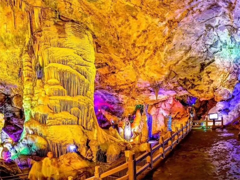 栾川文旅市场喜迎新年开门红