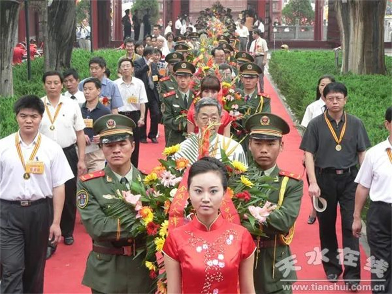 中央电视台中文国际频道等现场直播公祭伏羲大典
