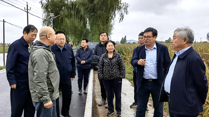 农业农村部种植业管理司司长潘文博赴安阳县调研农业“三秋”生产情况