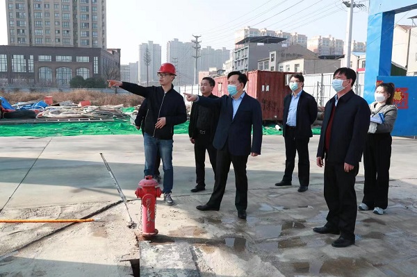商丘市城管局党组书记、局长李长领深入市场主体开展优化营商环境提升满意度走访活动