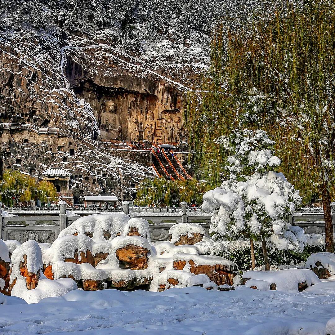 “冰雪中原•暖心老家•只有河南”<br>——河南人游河南，龙门石窟欢迎您！