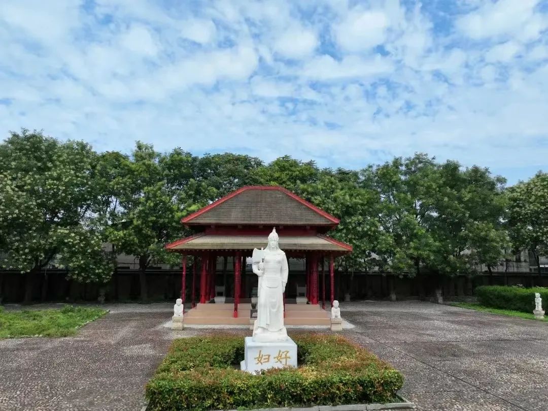 河南文物之窗 | 速来，译甲骨文有奖，一个字最高10万！