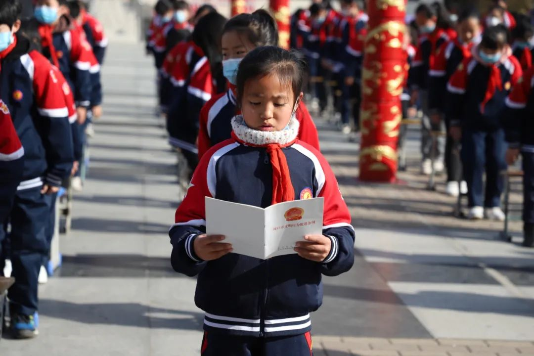 学习雷锋精神 弘扬优良传统