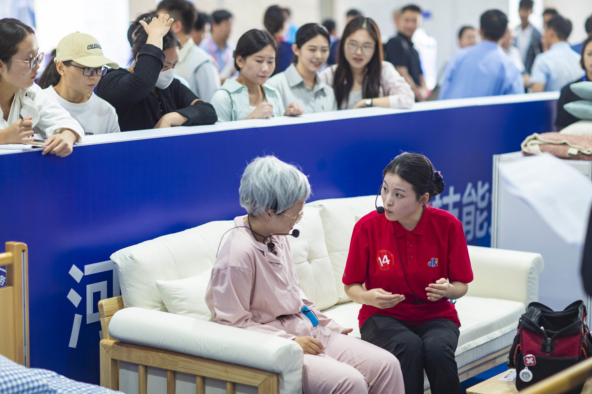 技能点亮梦想 匠心铸就未来 技能点亮梦想 匠心铸就未来