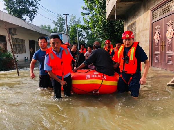 【抗洪前线】抗洪抢险风雨无阻 河南消防“闻”汛而动