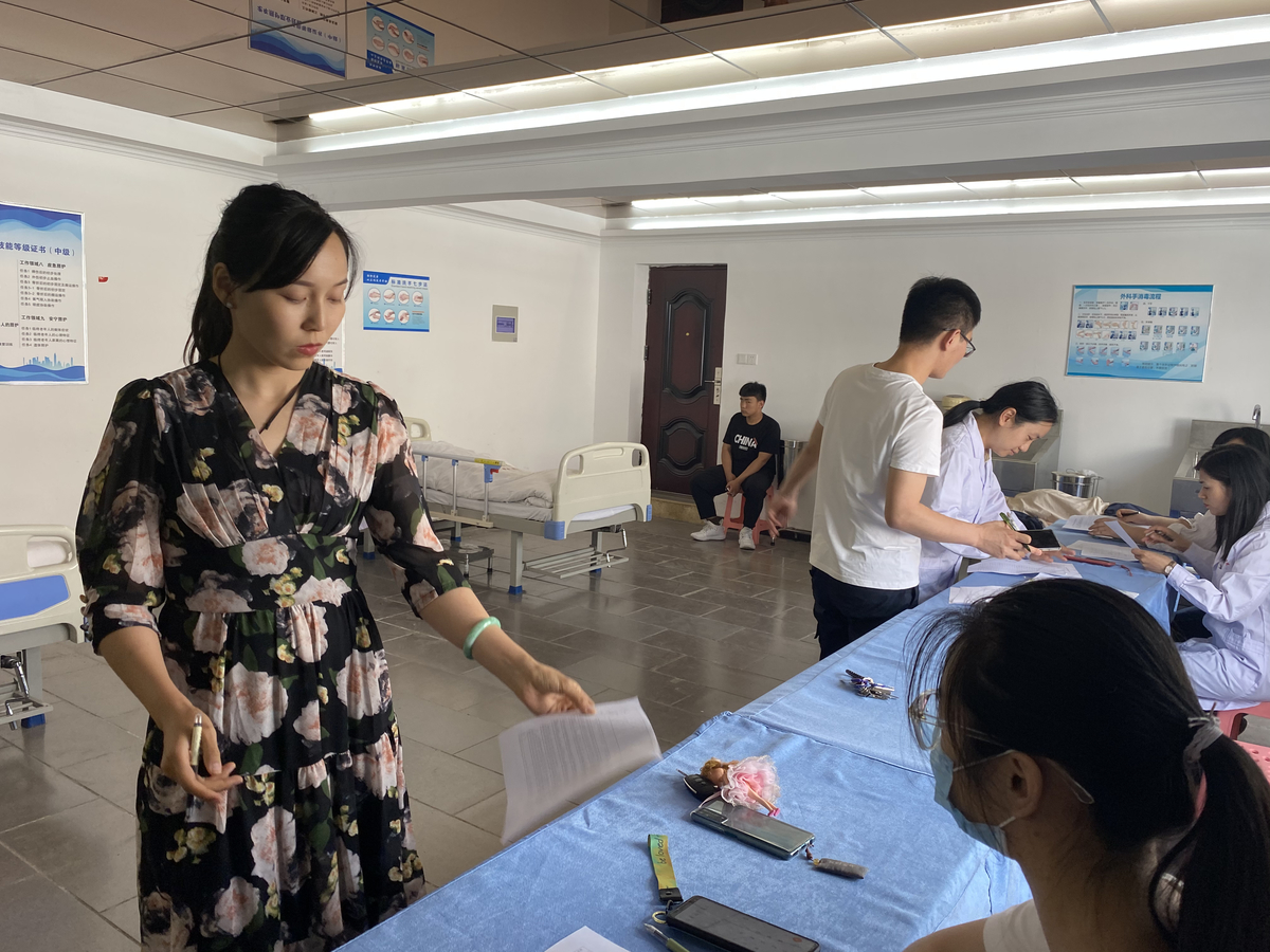 河南卫生健康干部学院开展护理职业技能培训
