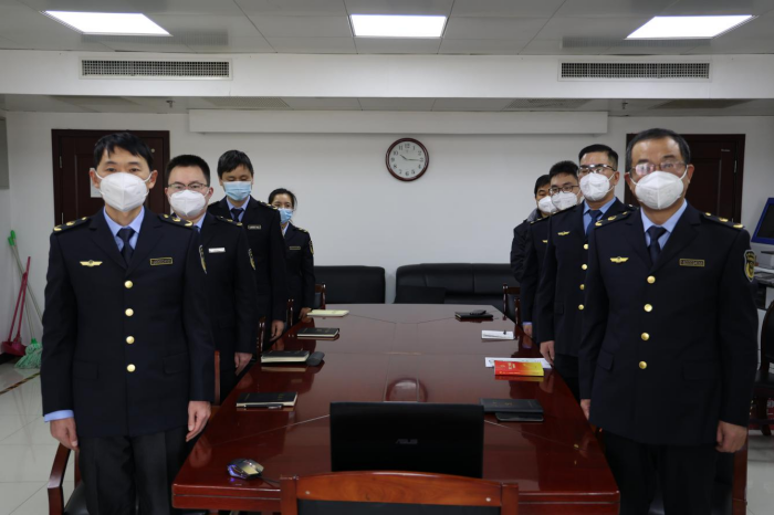 省应急厅组织收看江泽民同志追悼大会
