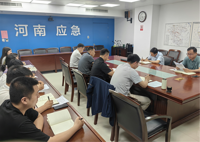 调查评估和统计处党支部组织召开群众身边不正之风和腐败问题专题组织生活会