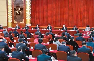 把保障人民健康放在优先发展的战略位置 着力构建优质均衡的基本公共教育服务体系