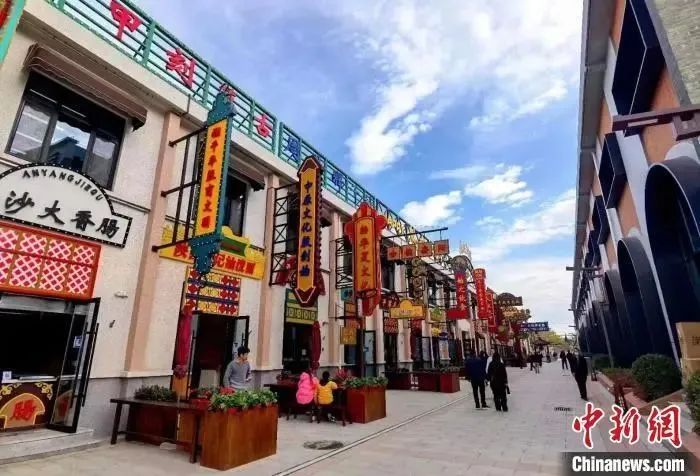 安阳“殷墟考古小镇”复原殷商盛景