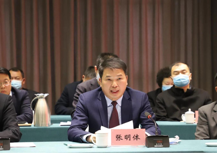 河南省退役军人事务厅张明体厅长表示,退役军人是党和人民培养的优秀