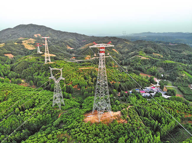 陕湖直流工程（河南段）全线贯通 将缓解华中地区中长期电力供需矛盾