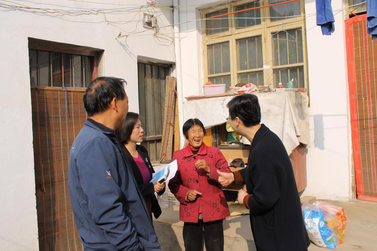 西工区审计局扶贫路上显担当