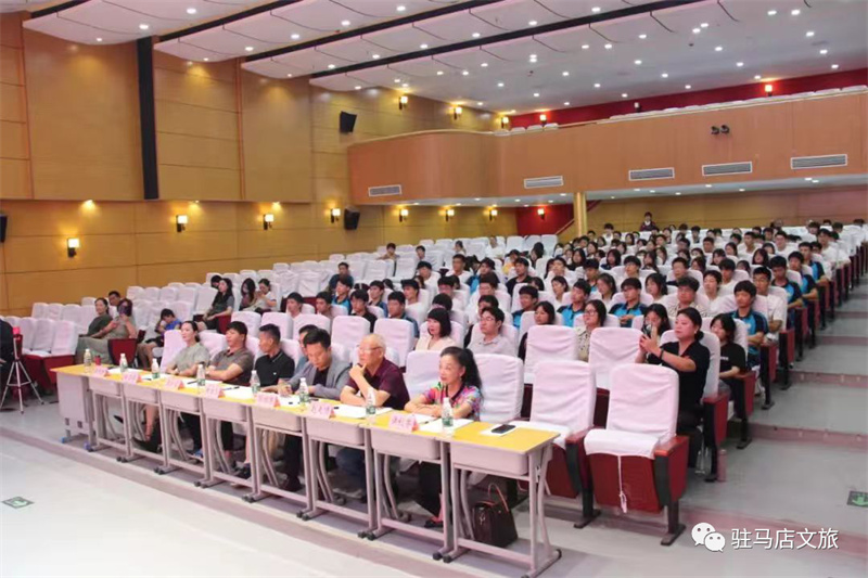 上蔡县举行第二届戏迷擂台赛