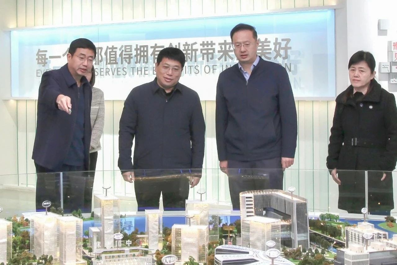 王新会到专利审查协作河南中心、省药监局和局属部分事业单位调研工作