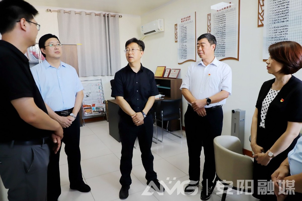 听民声汇民意聚民智解民忧 用心用情用力办实事暖民心 高永走进安阳县韩陵镇人大代表联络站开展联系人民群众活动