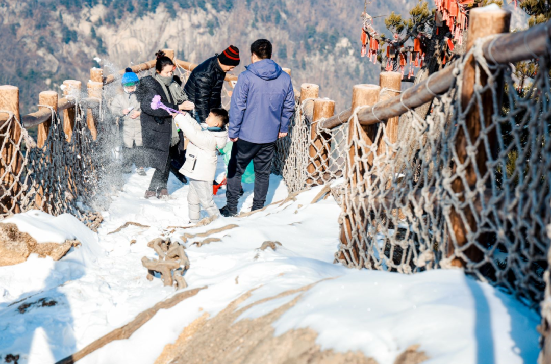 白云山：冬已至，雪入怀