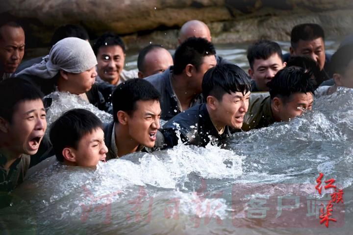 《河南日报客户端》青山延绵 红旗渠精神永远奔流——探访央视热播剧《红旗渠》拍摄的背后