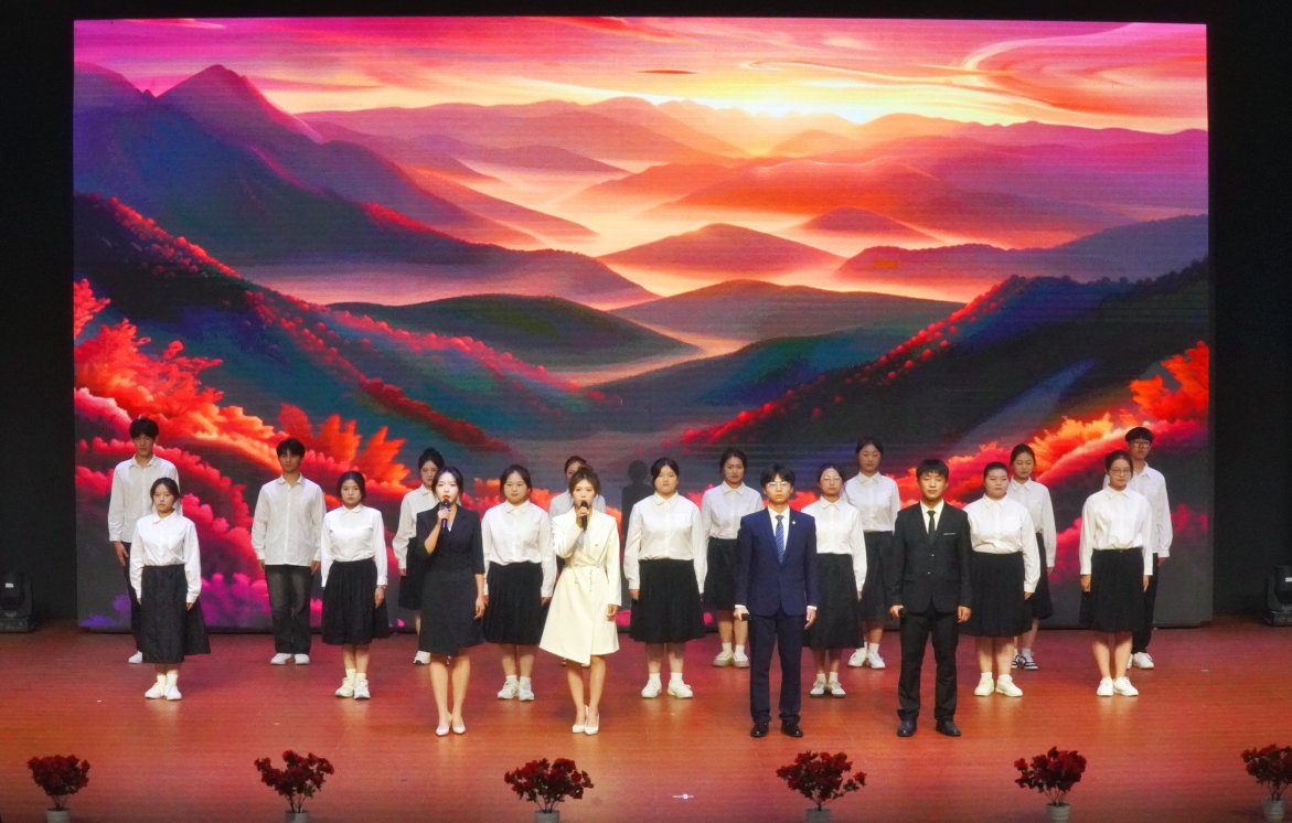 信阳职业技术学院语言与传媒学院学生党支部:开展“青春心向党 芳华映山红”原创话剧巡演活动 信阳职业技术学院语言与传媒学院学生党支部:开展“青春心向党 芳华映山红”原创话剧巡演活动