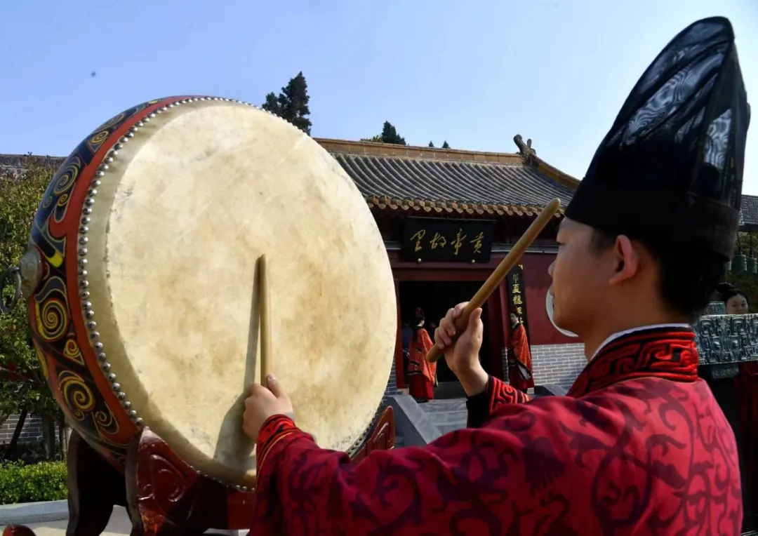 三月三，拜軒轅