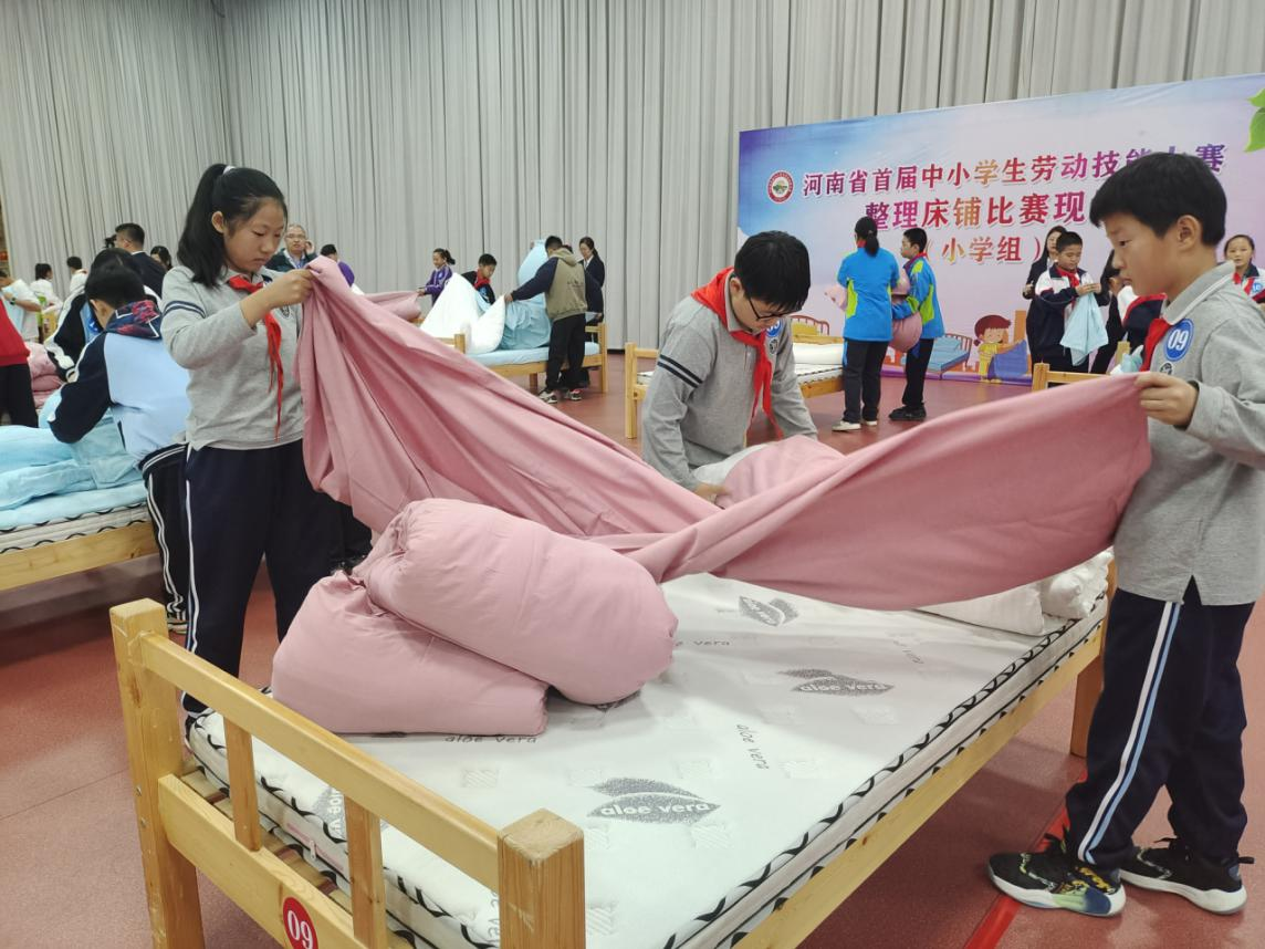 河南省首届中小学生劳动技能大赛举行
