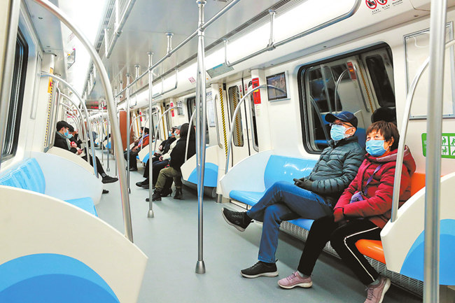 郑州地铁4号线开始试乘，首日运行平稳有序 十足科技范 新线新体验